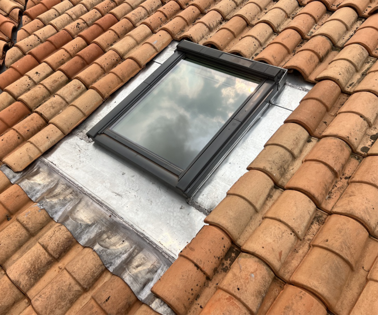 Installateur conseil velux ® à Saintes, La Rochelle et autres villes de Charente-Maritime